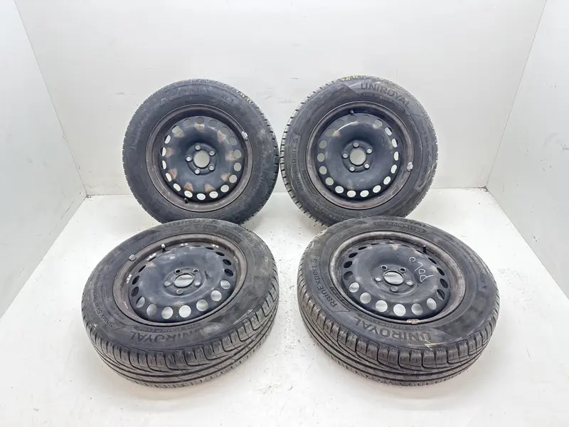 4 Cerchi completi di Pneumatici VOLKSWAGEN Polo 6° Serie 2Q0601027AD Benzina