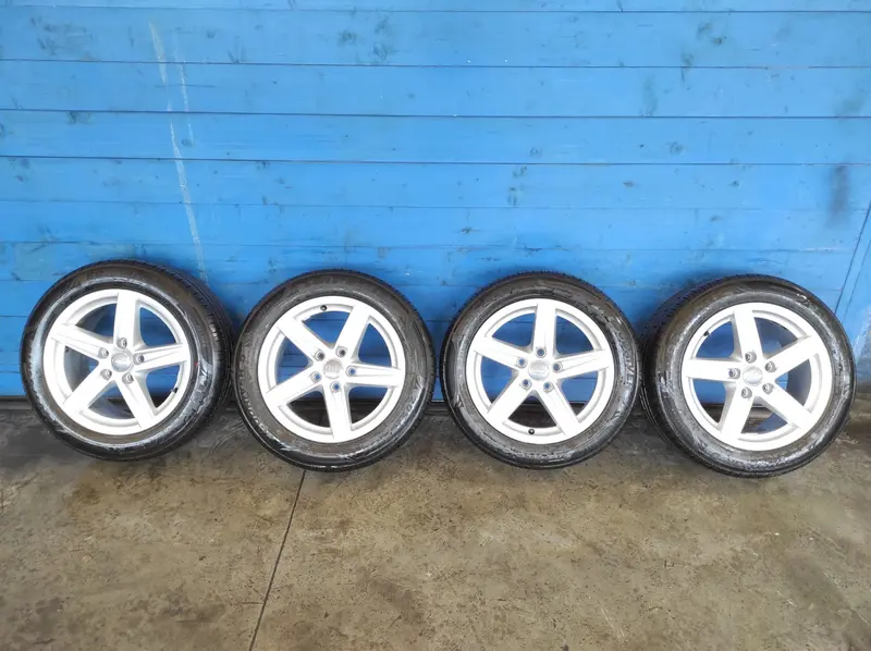 4 Cerchi in lega AUDI A3 Serie (8V1) (12>18) 8V0601025CR Diesel 2000 (12>18)