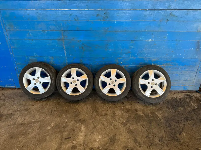 4 Cerchi in lega MAZDA 2 Berlina 1° Serie 9965 M4 6050 Diesel 1.4 (03>07)
