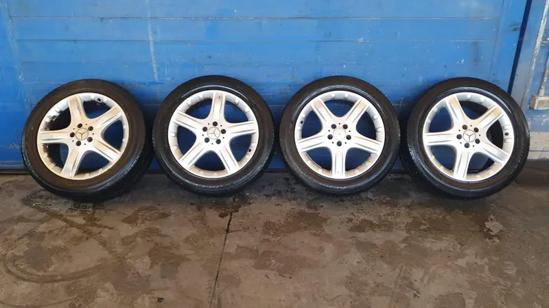 4 Cerchi in lega MERCEDES Classe R W251 A2514011202 Diesel 2987