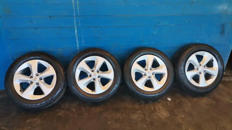4 Cerchi in lega NISSAN Qashqai Serie 1053 HV01B Diesel 1500