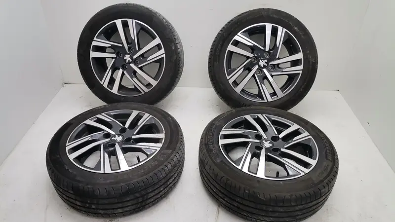 4 Cerchi in lega PEUGEOT 208 Serie (19>) 9829566277 9825165280 Benzina