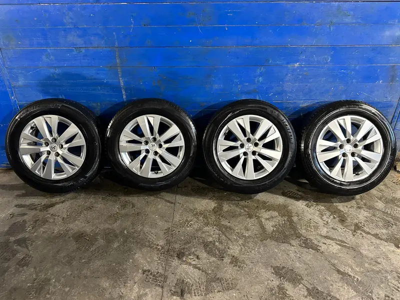 4 Cerchi in lega PEUGEOT 3008 Serie (16>23) 9809687177 Diesel 1.5 (16>23)