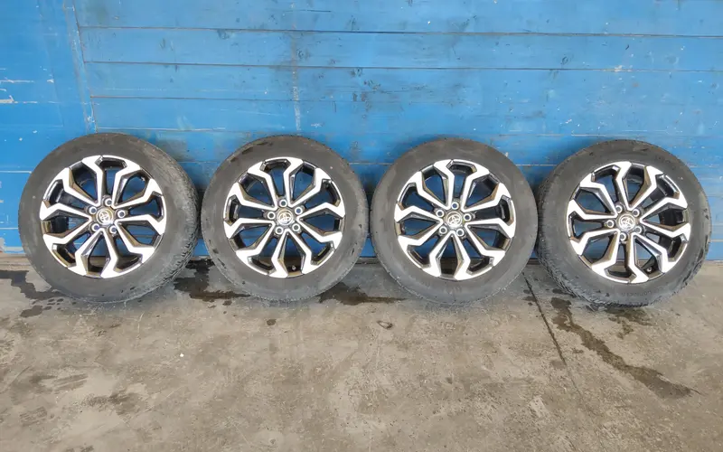 4 Cerchi in lega TOYOTA Yaris Cross Serie (20>) CMS1107-10 Benzina 1.5