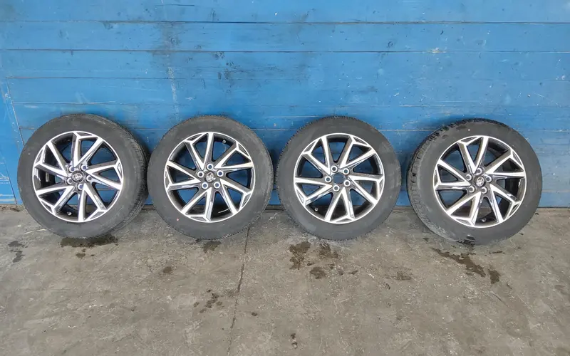 4 Cerchi in lega TOYOTA Yaris Serie (20>) PW457-0D004 Benzina 1.5