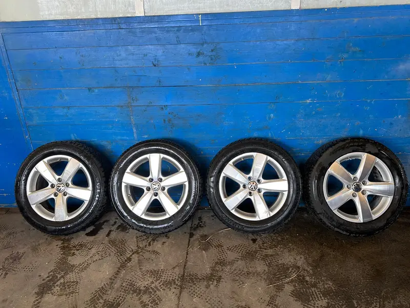 4 Cerchi in lega VOLKSWAGEN Tiguan 1° Serie 5N0601025AG Diesel 2.0 (07>11)