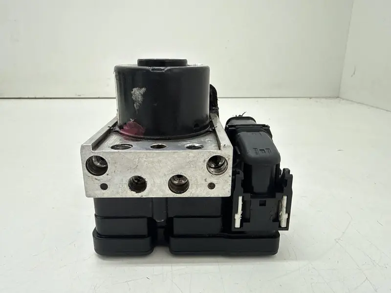 ABS FORD Fiesta 6° Serie 1550294 10020701034 Diesel 1.4 (08>17)