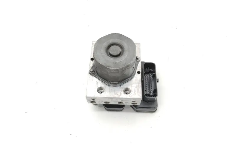 ABS MERCEDES Classe E Berlina W212 A2124310948 A2124310848 Diesel 2.1