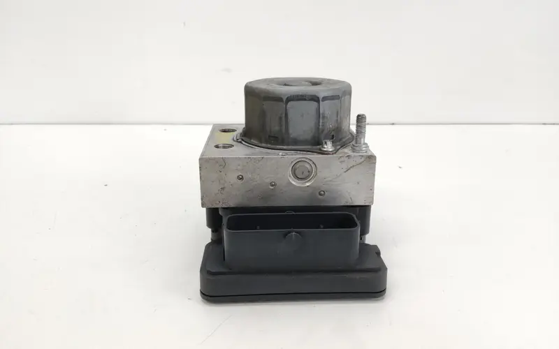 ABS RENAULT Clio Serie IV (12>19) 476607240R 476608428R Diesel 1.5 (12>19)