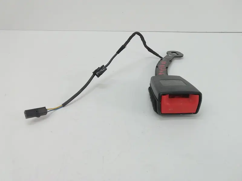 Aggancio cintura di sicurezza ant dx AUDI A3 Serie (8V1) (12>18) 8V0857756E 8V0857756 Diesel 2000 (12>18)