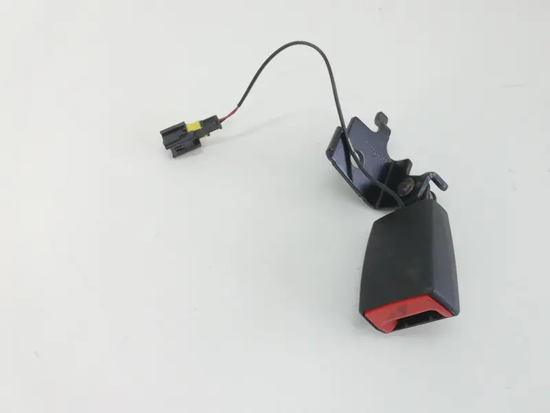 Aggancio cintura di sicurezza posteriore ALFA ROMEO Giulietta Serie (940_) (10>13) 156090811 34072771 Diesel 2000 (10>13)