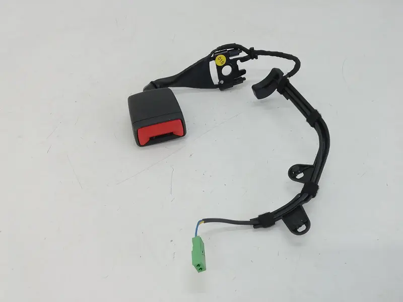 Aggancio cintura di sicurezza posteriore AUDI Q3 Sportback Serie (F3N) (19>) 83A857740MNB 83A857740 Diesel 2000