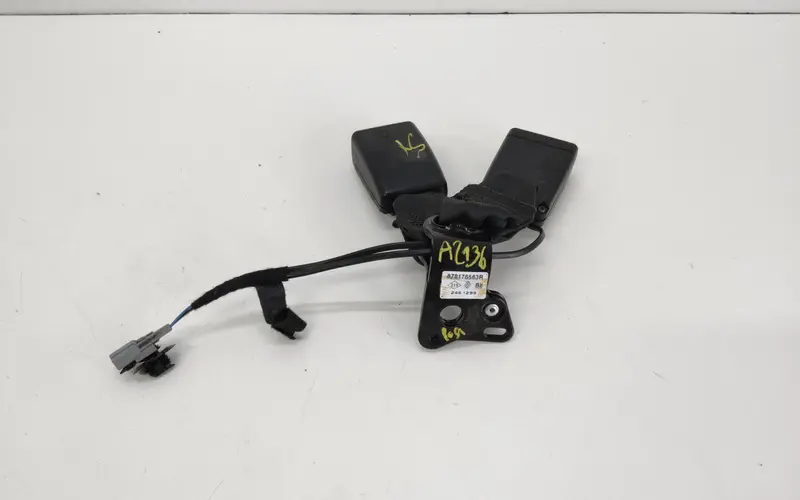 Aggancio cintura di sicurezza posteriore RENAULT Clio Serie IV (12>19) 878176563R 878176563R Diesel 1.5 (12>19)