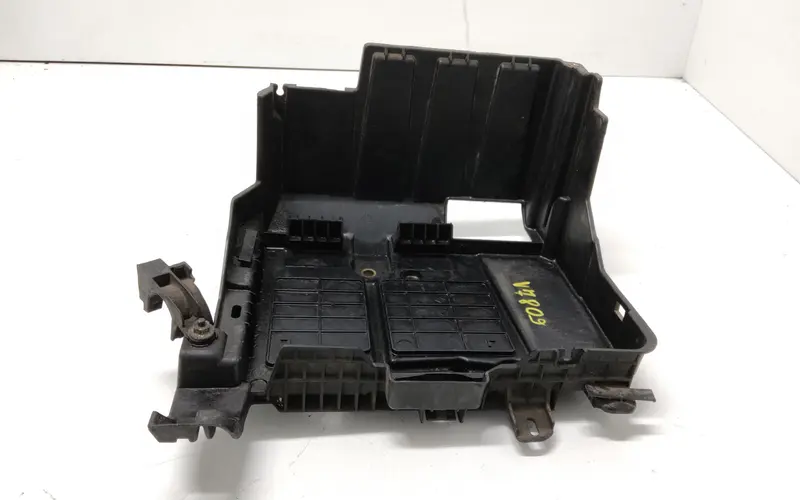 Alloggio Batteria RENAULT Megane ll Serie (06>08) 8200467409 Diesel 1.5 (06>08)