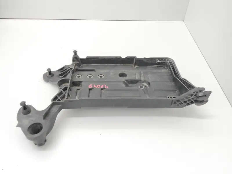 Alloggio Batteria VOLKSWAGEN Golf 7 Berlina (12>) 5Q0915331K Diesel 1.6