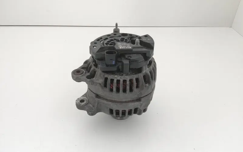 Alternatore VOLKSWAGEN New Beetle 1° Serie 038903018QX 038903024F Benzina 1.9 (98>10)