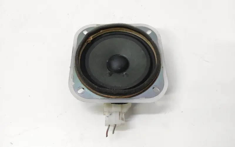 Altoparlante MAZDA BT-50 Serie (2006-) UR6366960 Diesel 2.5