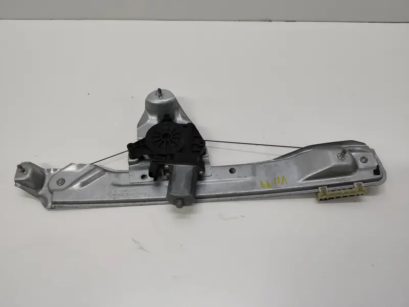 Alzacristallo elettrico ant. DX DACIA Duster Serie 827208597R Benzina (17>24)