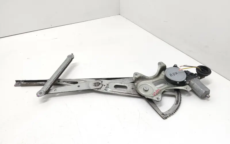 Alzacristallo elettrico ant. DX TOYOTA Rav4 4° Serie 8571035180 Diesel 2.2 (05>09)