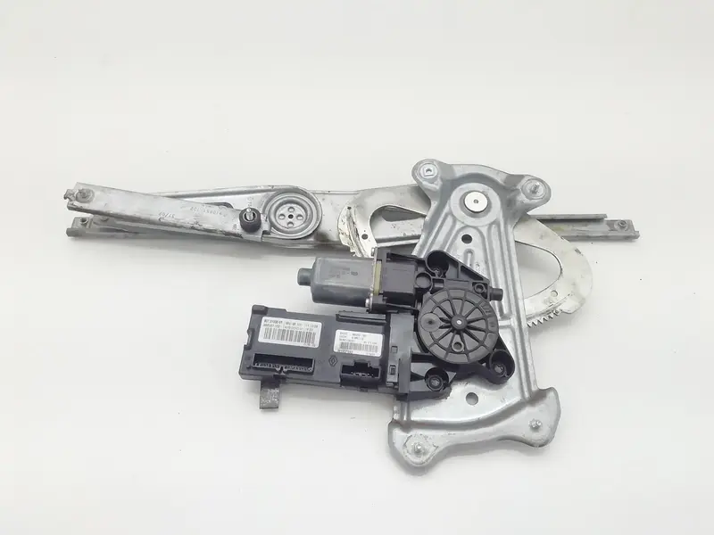 Alzacristallo elettrico ant. SX guida RENAULT Megane III Grand Tour (08>15) 807200001R Diesel 1500 (08>15)
