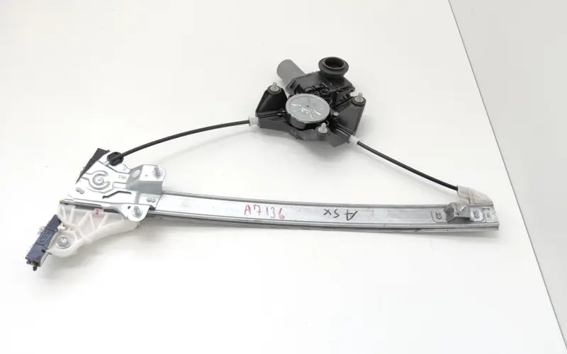 Alzacristallo elettrico ant. SX TOYOTA Yaris Cross Serie (20>) 698200D590 85720-0D550 Benzina 1.5