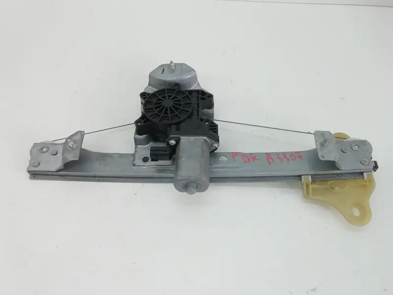 Alzacristallo elettrico post. DX pass. RENAULT Clio Serie IV (12>19) 82700880R Benzina 1200 (12>19)