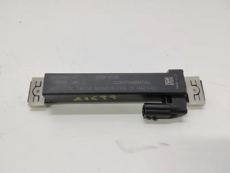 Amplificatore Antenna DACIA Duster Serie 28590 8268R Benzina (17>24)