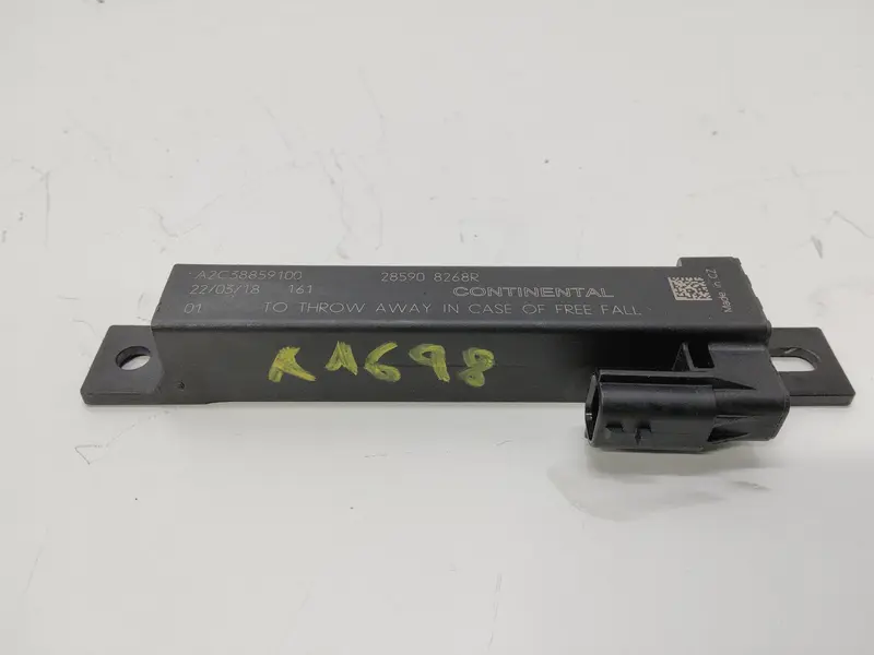 Amplificatore Antenna DACIA Duster Serie 28590 8268R Benzina (17>24)