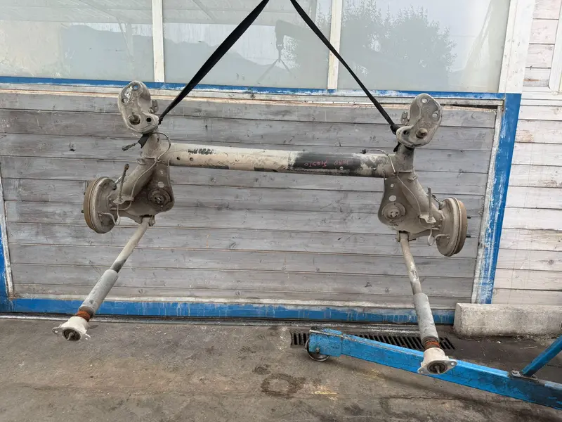 Assale posteriore FORD Fiesta 6° Serie 1554595 Diesel 1.4 (08>17)