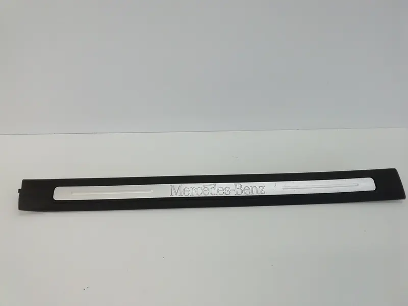 Batticalcagno Anteriore Destro MERCEDES Classe A W168 2° Serie A1696800074 Benzina 1700 (01>04)