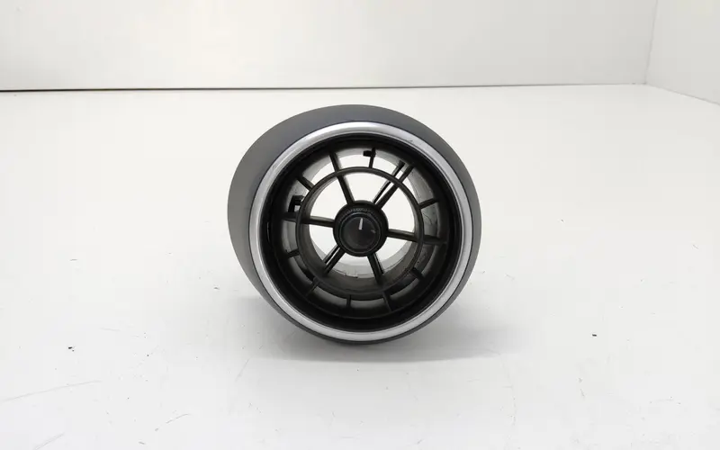 Bocchetta aria cruscotto DX AUDI A1 Serie (8X1) (10>14) 8X18209026PS 8X1820902 Diesel 1.6 (10>14)