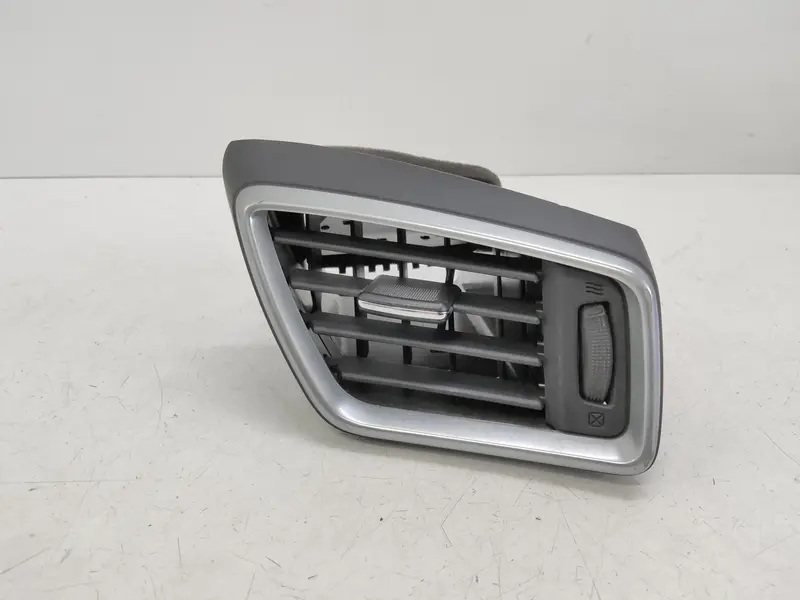 Bocchetta aria cruscotto DX NISSAN Qashqai Serie 68760HV00A Benzina