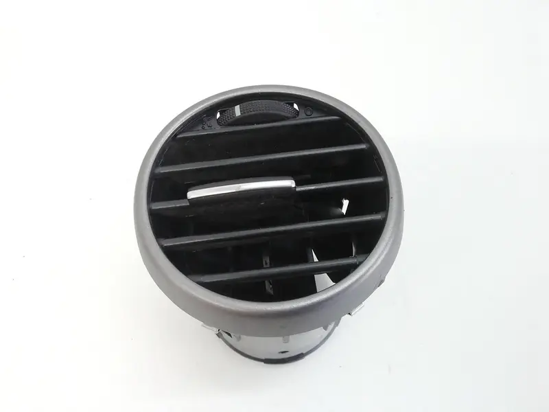 Bocchetta aria cruscotto lato guida SEAT Altea XL 5P0819203 Diesel 2000