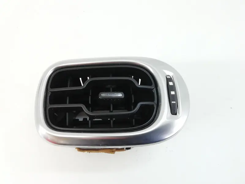 Bocchetta aria cruscotto lato passeggero CITROEN C3 Picasso 9683043377 Benzina 1400