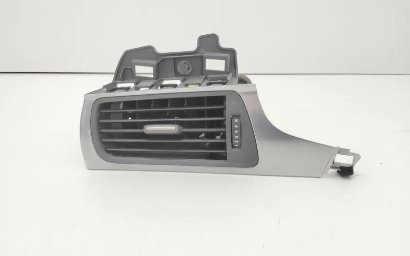 Bocchetta aria cruscotto SX AUDI A6 Avant Serie C7 (4G5) (11>) 4G1820901B6PS 4G1820901 Diesel 3.0 (11>18)