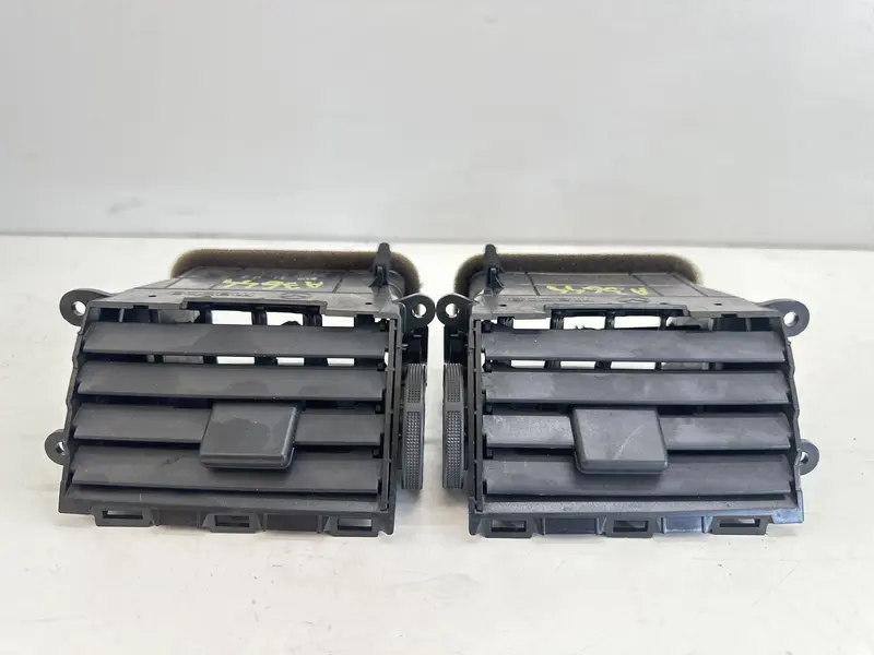 Bocchette Aria Centrale MAZDA 6 S. Wagon 2° Serie GS1E64930E GS1DGM931,GS1EGM931 Diesel 2.0 (08>13)