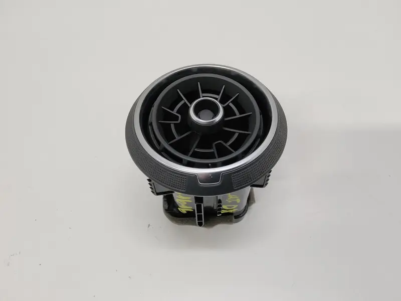 Bocchette Aria Cruscotto AUDI Q2 Serie (GAB) (16>) 81A820901E Diesel 1600
