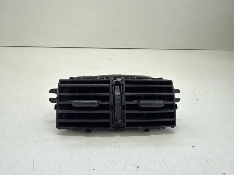 Bocchette aria posteriore NISSAN X-Trail Serie (T32) (14>18) 687944CL1A 687944CL1A Diesel 2.0 (14>18)