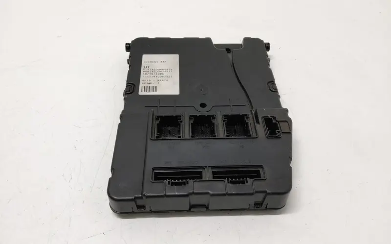 Body Computer RENAULT Megane ll Serie (06>08) 8200606826 Diesel 1.5 (06>08)