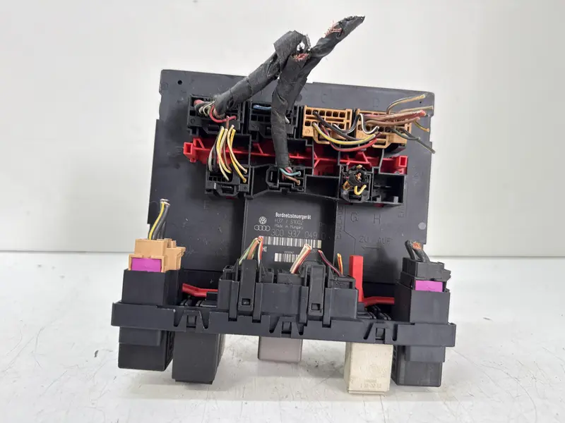 Body Computer SEAT Altea Berlina 3C0937049D Diesel 1.9