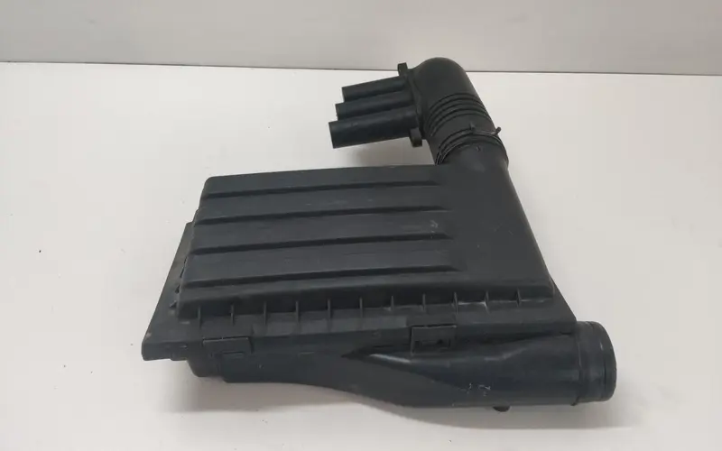 Box scatola filtro aria AUDI A3 Serie (8V1) (12>18) 04E129611G Diesel 1.6 (12>18)