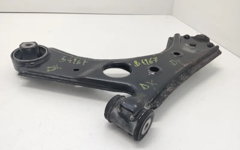 Braccio Oscillante anteriore destro KIA Rio Serie (17>) 54501H8000 Bifuel/Gas 1.2