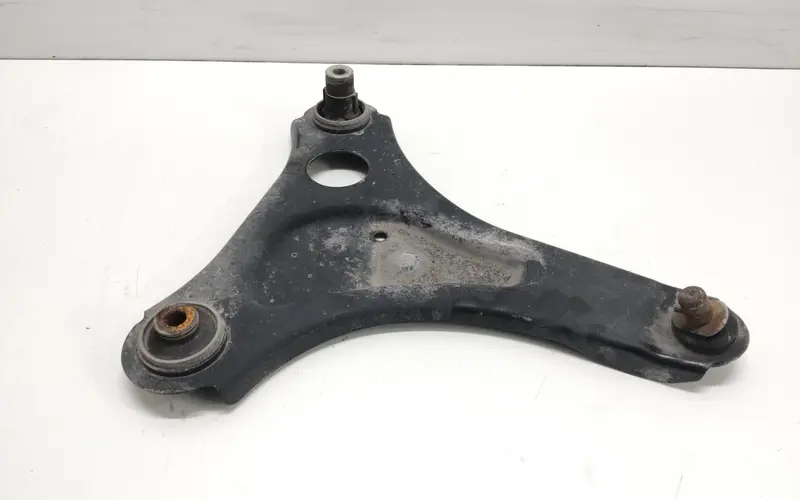 Braccio Oscillante anteriore destro RENAULT Twingo III serie (14>) D1283R Benzina