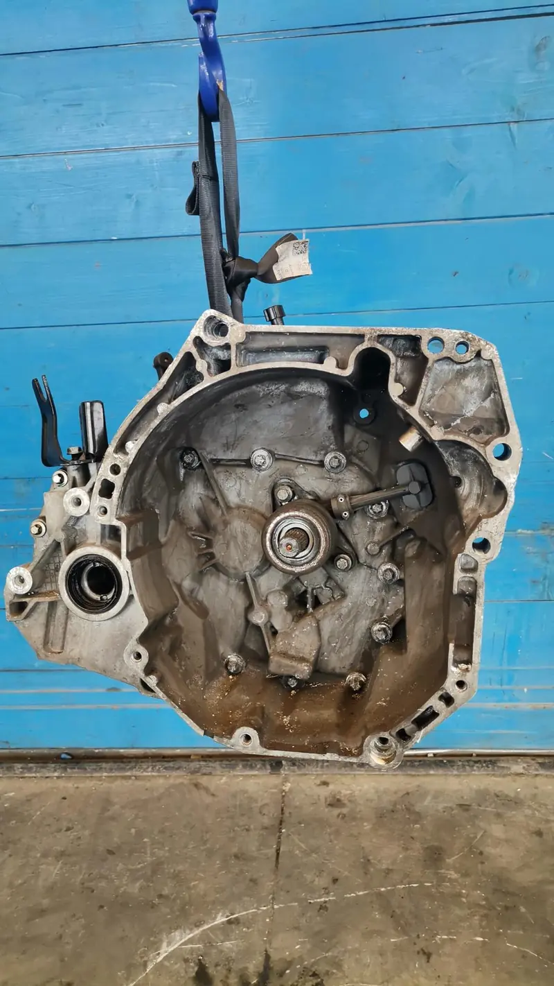 Cambio Manuale Completo RENAULT Clio Serie IV (12>19) 328905357R Diesel 1500 (12>19)