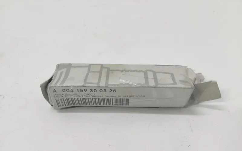 Candela MERCEDES Classe B W245 1° Serie A0041593603 Benzina (05>11)