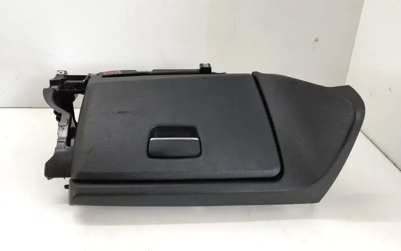 Cassetto porta oggetti BMW Serie 1 Serie (E87) (07>) 698268107 Diesel 2.0