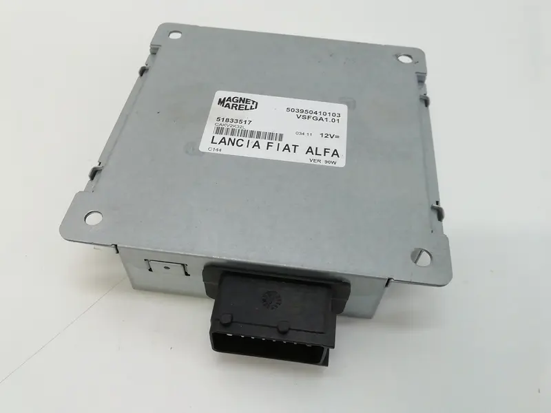 Centralina autoradio FIAT 500 Serie (07>14) 51833517 Benzina 1200 (07>14)