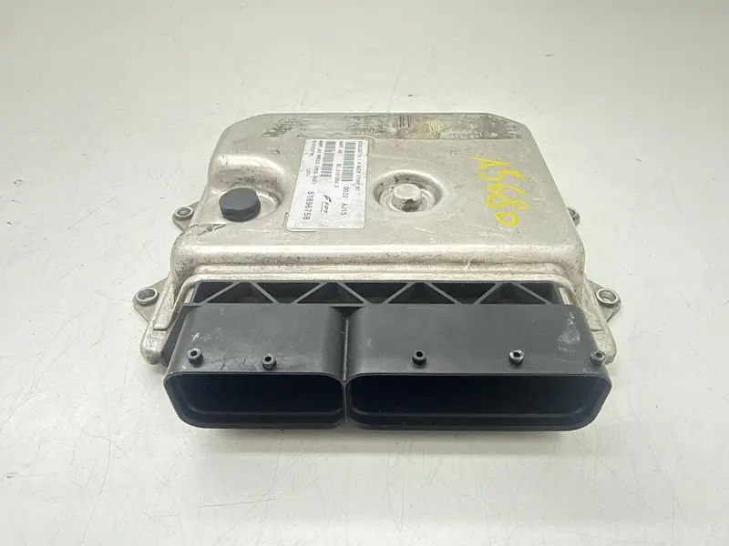Centralina motore ALFA ROMEO Giulietta Serie (940_) (10>13) 51896758 Benzina 1.4 (10>13)