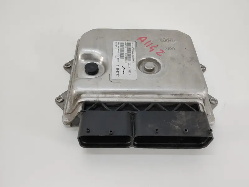 Centralina motore FIAT 500 Serie (07>14) 51896777 Benzina 900 (07>14)