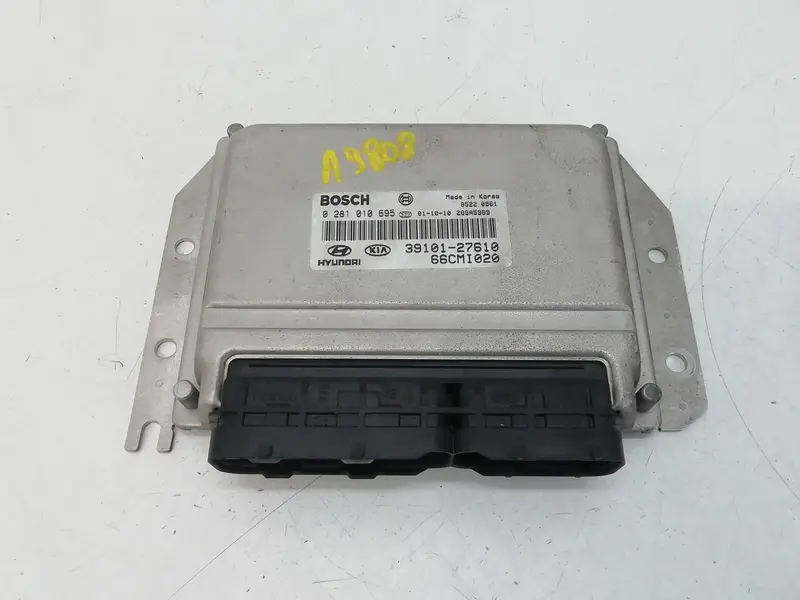 Centralina motore HYUNDAI Matrix 2° Serie 39101-27610 0281010695 Diesel 1500